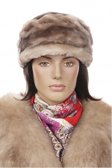 Шапка женская из мутона